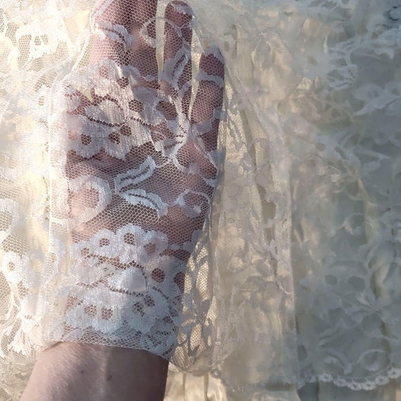 Fantaseas Collection Vintage Lace Top/Vest Size Medium - Picture 8 of 9